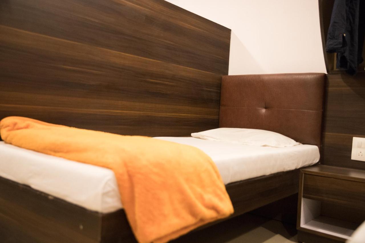 Hotel Alibaba Mumbai Eksteriør bilde