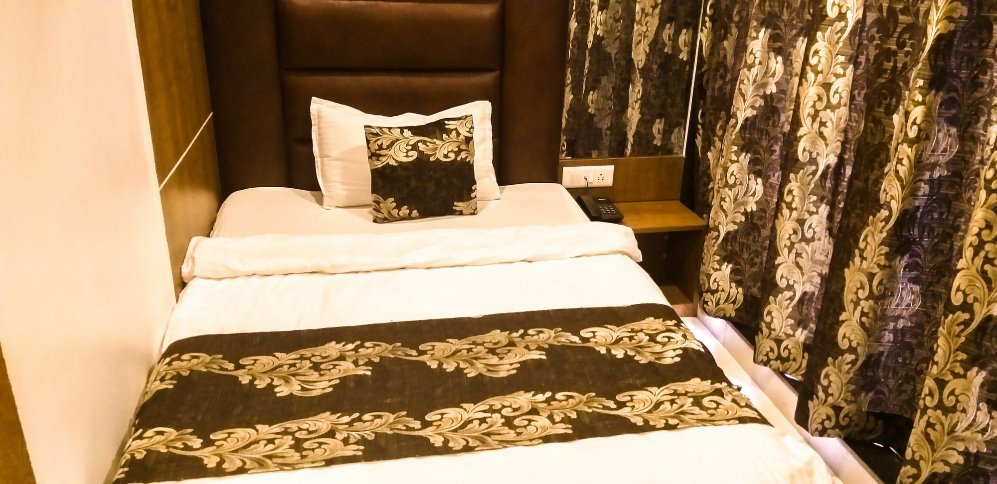 Hotel Alibaba Mumbai Eksteriør bilde